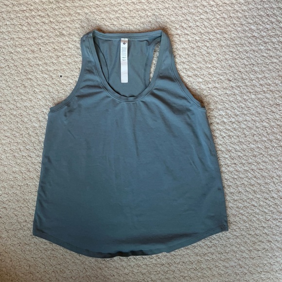 lululemon athletica Tops - Lululemon Women's Grey Love Tank Top - sz12